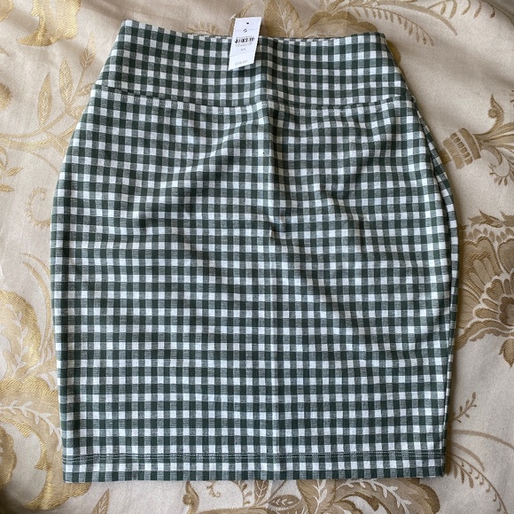 Green & White Gingham Set - NEW!! - Picture 3 of 8